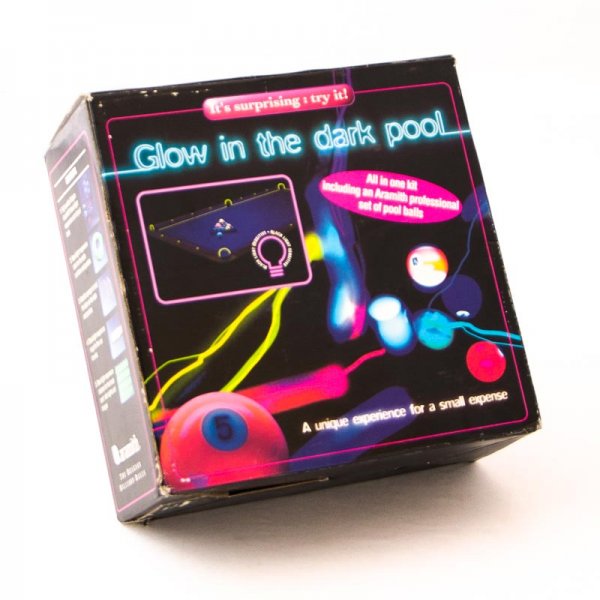 Комплект шаров 57.2 мм "Aramith Glow in the dark" Комплект шаров 57.2 мм "Aramith Glow in the dark"