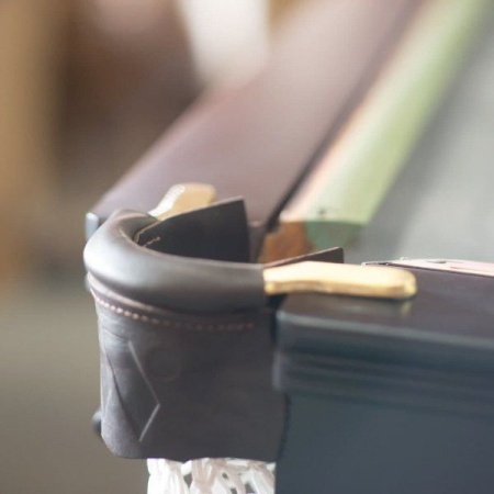 Бильярдный стол для русской пирамиды "Classic Quadro" (12 футов, махагон)